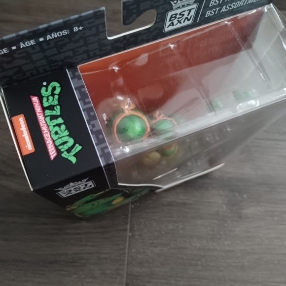 Teenage Mutant Ninja Turtles Mikey Arcade Game Action Figure BST AXN EXCLUSIVE - Picture 5 of 5